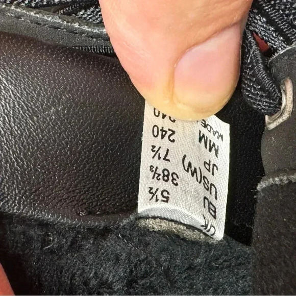 Helly Hansen Women’s Black Waterproof Winter Boots Women’s size 7.5 - Picture 11 of 11